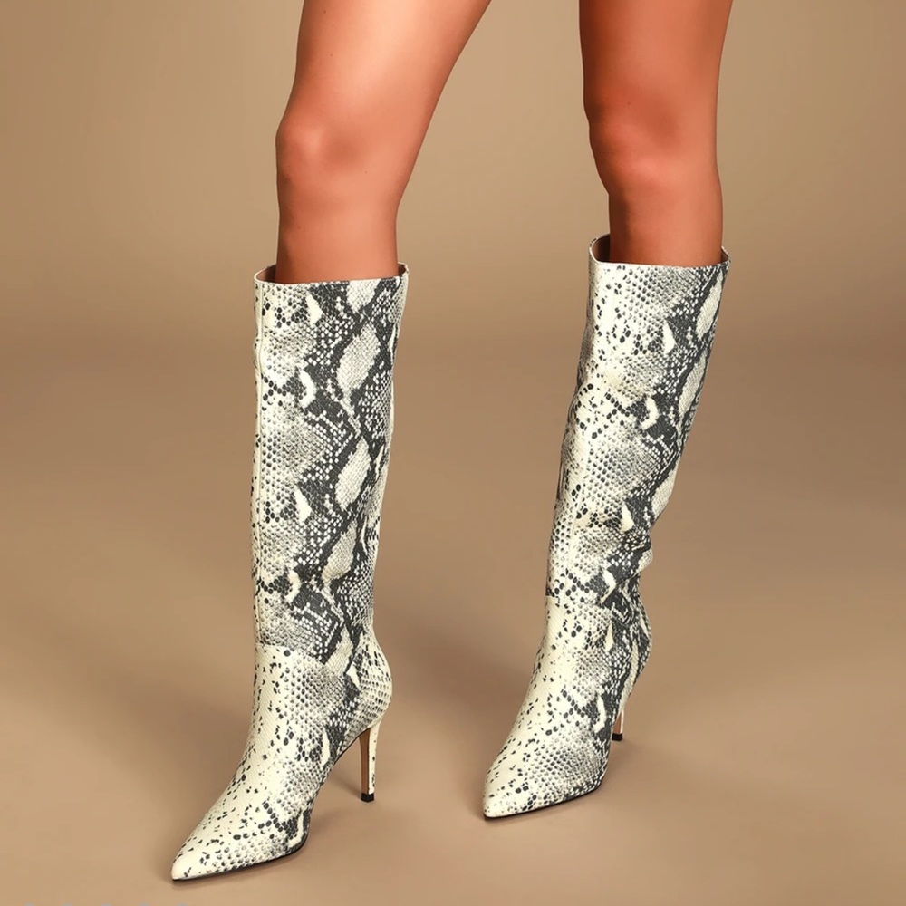 Steve Madden White and Gray Snake-Print Knee Boots - NO BOX - Picture 4 of 11